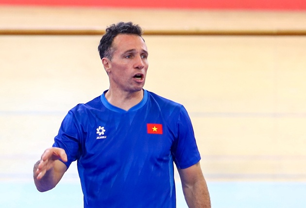 HLV Giustozzi tự tin futsal VN sẽ hạ Thái Lan