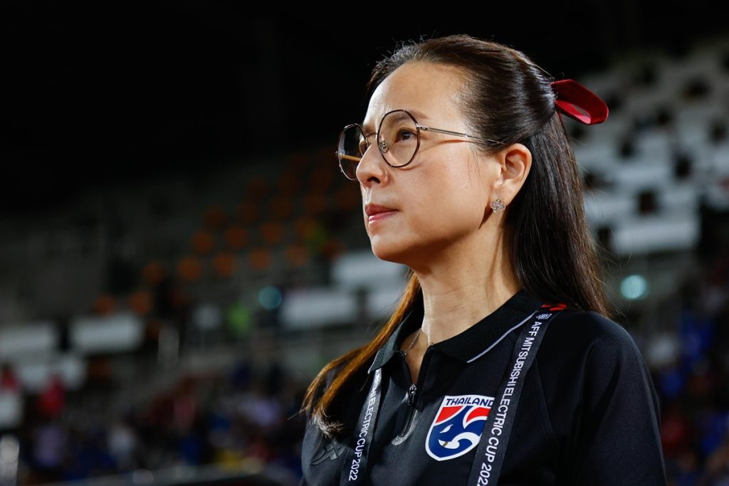 Madam Pang cải tổ Thai League sau nỗi đau thua ngược Việt Nam